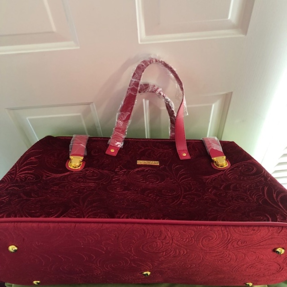 Brocade vintage style. - Picture 2 of 5